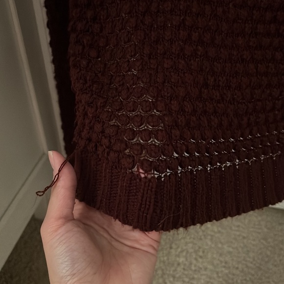 T/O Knit Crop Sweater - Picture 4 of 7